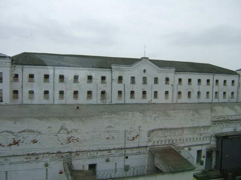 Тюрьма "Белый лебедь"
